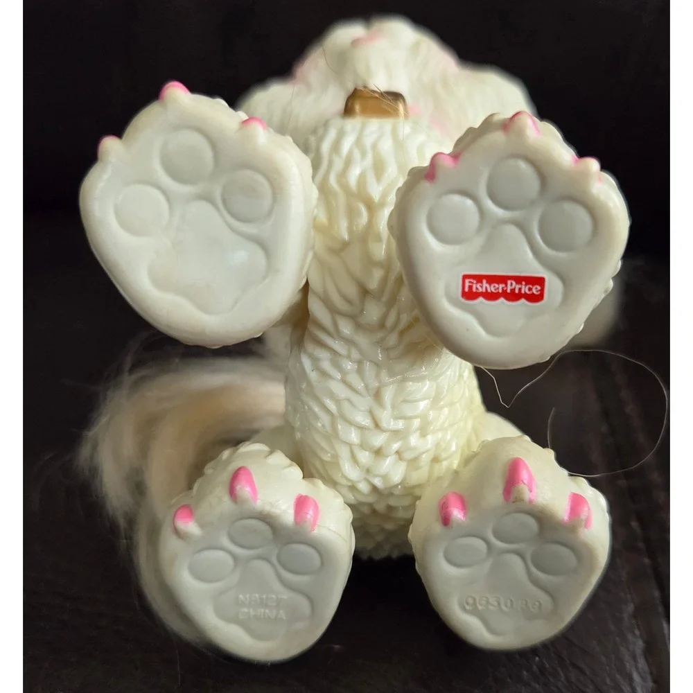 Fisher-Price Precious Pups White‎ Poodle Dog Figure Pink Bow Heart Charm N8127